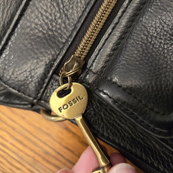 fossil black pebble leather crossbody Small Purse - Picture 2 of 11